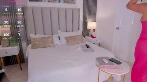 Andrea online show from November 26, 2025, 10:55 pm