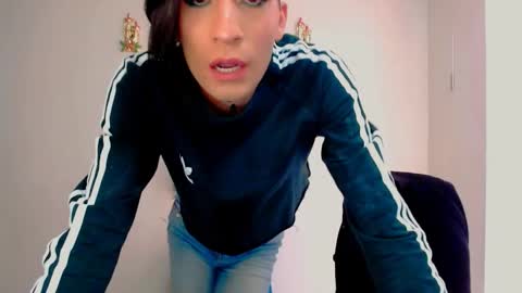 Snapshot of novanyx11 chatting on December 19, 2025, 10:28 pm Nova... online show from December 19, 2025, 10:28 pm