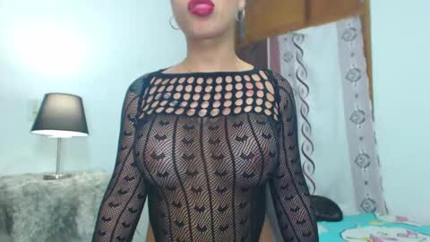 Snapshot of novaxgirl89 chatting on May 21, 2026, 11:01 pm novaxgirl89 online show from May 21, 2026, 11:01 pm