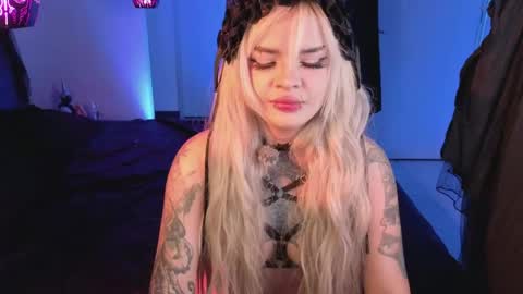 Goth Darling online show from May 27, 2026, 1:24 am
