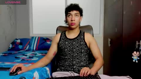 Snapshot of noxx_stark chatting on December 19, 2025, 6:48 pm Noxx online show from December 19, 2025, 6:48 pm