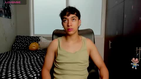 Snapshot of noxx_stark chatting on January 16, 2026, 5:50 pm Noxx online show from January 16, 2026, 5:50 pm