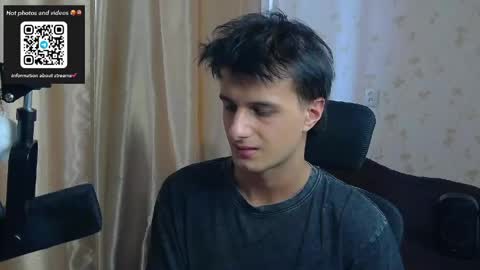 Snapshot of nuar_x chatting on April 12, 2026, 12:32 pm Nuar X online show from April 12, 2026, 12:32 pm
