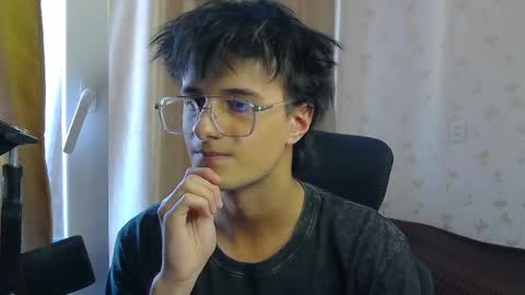 Snapshot of nuar_x chatting on May 7, 2026, 2:44 pm Nuar X online show from May 7, 2026, 2:44 pm