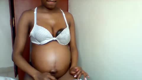 happie online show from September 21, 2025, 4:14 am