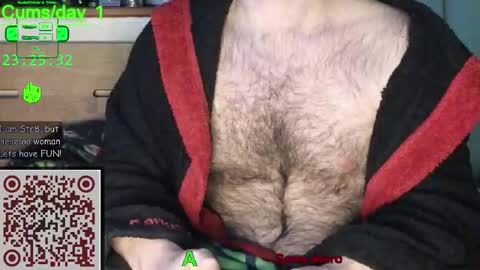 Snapshot of nudechiller chatting on February 10, 2026, 10:25 pm Vinz... online show from February 10, 2026, 10:25 pm