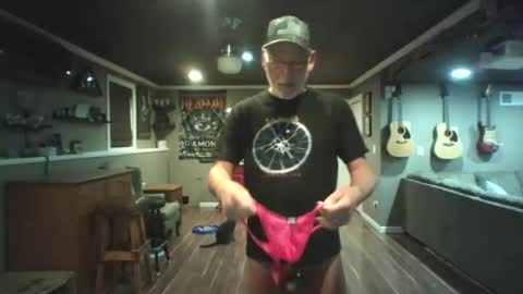 Snapshot of nudistguy194549 chatting on November 2, 2025, 10:45 pm Nudistguy online show from November 2, 2025, 10:45 pm