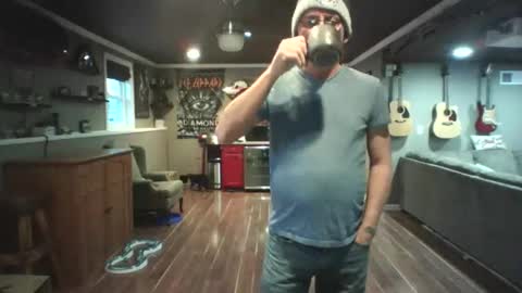 Snapshot of nudistguy194549 chatting on December 21, 2025, 9:00 pm Nudistguy online show from December 21, 2025, 9:00 pm