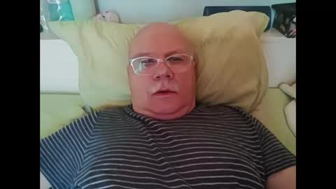 nukiss online show from September 18, 2025, 12:18 pm