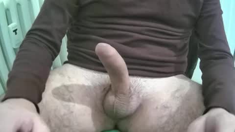 nuotatore90 online show from December 1, 2024, 4:29 pm