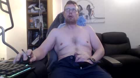 nursefan online show from November 11, 2025, 5:24 pm