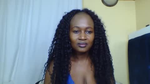 Snapshot of nutgal_ chatting on October 22, 2025, 4:40 pm nutgal online show from October 22, 2025, 4:40 pm