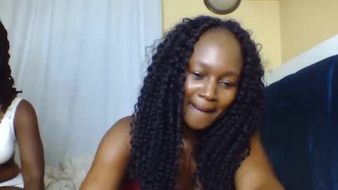 Snapshot of nutgal_ chatting on October 23, 2025, 6:39 pm nutgal online show from October 23, 2025, 6:39 pm