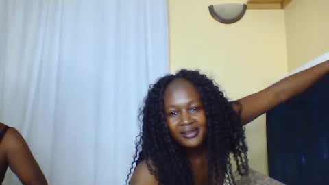Snapshot of nutgal_ chatting on October 24, 2025, 8:11 am nutgal online show from October 24, 2025, 8:11 am