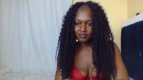 Snapshot of nutgal_ chatting on October 31, 2025, 7:48 pm nutgal online show from October 31, 2025, 7:48 pm