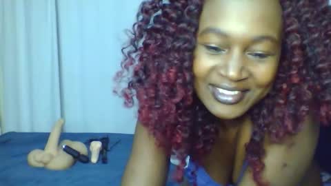 Snapshot of nutgal_ chatting on December 2, 2025, 5:41 pm nutgal online show from December 2, 2025, 5:41 pm