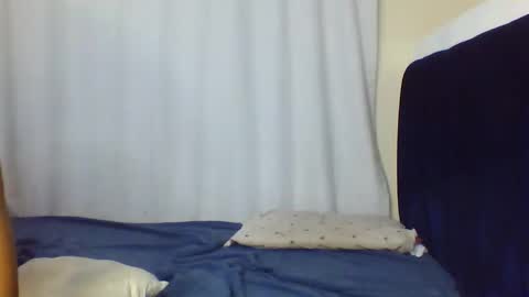 nutgal online show from March 10, 2026, 11:37 am