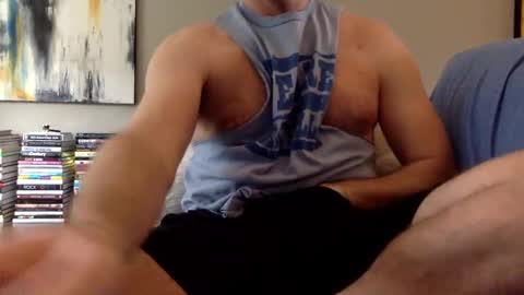 nxxtdoorguy77 online show from February 9, 2025, 4:07 pm