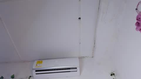 Snapshot of nya_brown chatting on March 20, 2026, 7:57 am Nya online show from March 20, 2026, 7:57 am