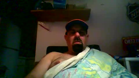 Snapshot of nyisles00 chatting on December 17, 2025, 2:45 pm nyisles00 online show from December 17, 2025, 2:45 pm