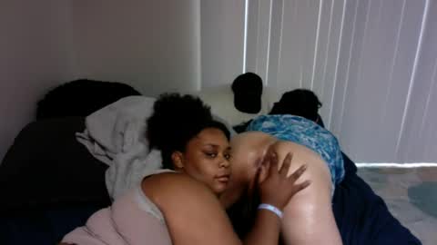 Snapshot of nykesianimmonsriley75 chatting on July 18, 2026, 9:07 pm Ticklemypeach online show from July 18, 2026, 9:07 pm