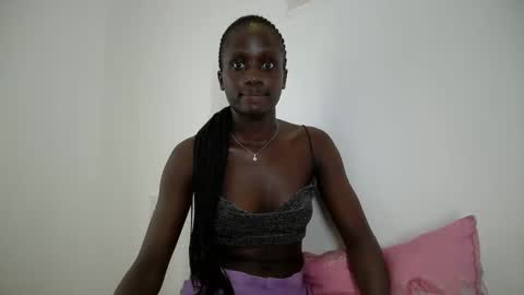 nylamoon1 online show from May 7, 2026, 10:26 pm