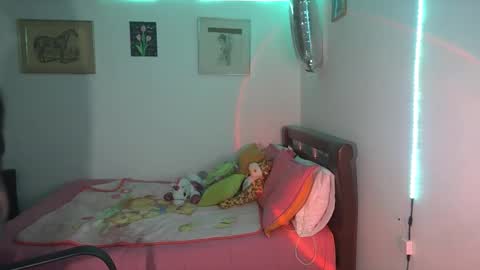 Snapshot of nymph_frida chatting on September 9, 2025, 3:39 am Frida online show from September 9, 2025, 3:39 am