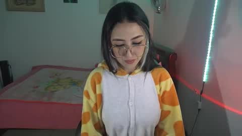 Snapshot of nymph_frida chatting on September 20, 2025, 6:14 am Frida online show from September 20, 2025, 6:14 am