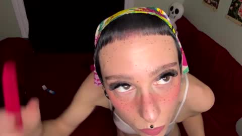 Snapshot of nymphaeaorion chatting on October 20, 2025, 12:33 am Nymphaea online show from October 20, 2025, 12:33 am