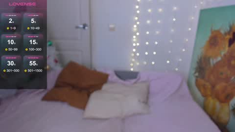 Snapshot of nymphobabee chatting on January 17, 2025, 7:41 am crystal 3 online show from January 17, 2025, 7:41 am