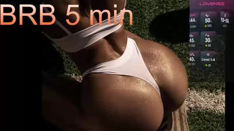 Snapshot of nymphobabee chatting on October 19, 2025, 1:34 pm crystal 3 online show from October 19, 2025, 1:34 pm