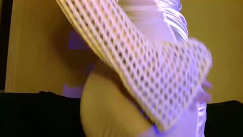 nyra_thira online show from January 10, 2026, 10:36 pm