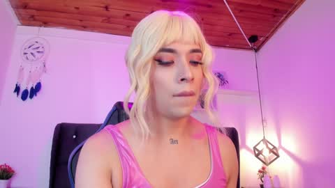 Snapshot of nyx__blackwood chatting on January 12, 2025, 8:04 am nyx__blackwood online show from January 12, 2025, 8:04 am