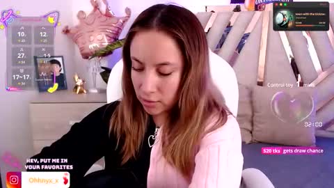 Alex   .    online show from September 20, 2025, 10:00 pm