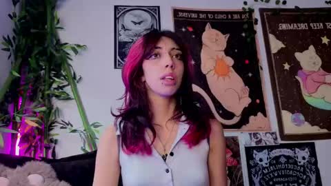   online show from May 4, 2026, 10:28 pm