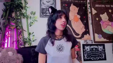   online show from June 5, 2026, 10:37 pm