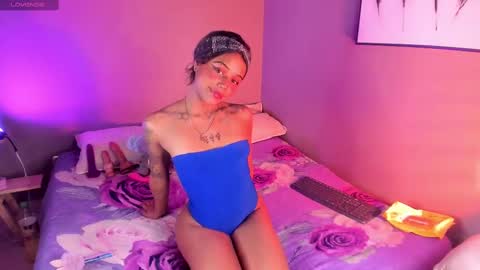 Nyx online show from October 6, 2025, 7:55 pm