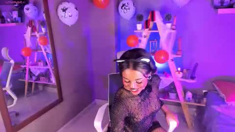 Nyx online show from October 19, 2025, 9:59 pm