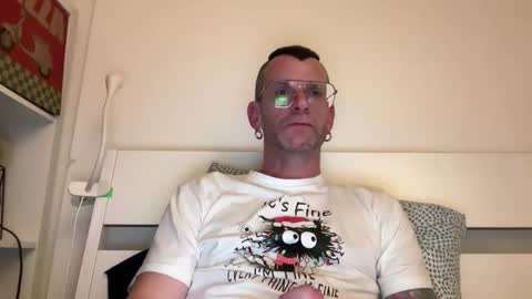 Snapshot of o_johnny_deep_o chatting on March 25, 2026, 11:00 pm Jonathan Deep online show from March 25, 2026, 11:00 pm