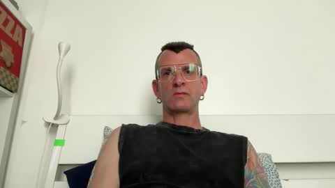 Snapshot of o_johnny_deep_o chatting on April 12, 2026, 12:21 pm Jonathan Deep online show from April 12, 2026, 12:21 pm
