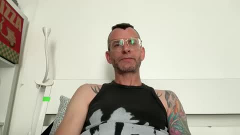 Snapshot of o_johnny_deep_o chatting on April 19, 2026, 12:26 pm Jonathan Deep online show from April 19, 2026, 12:26 pm