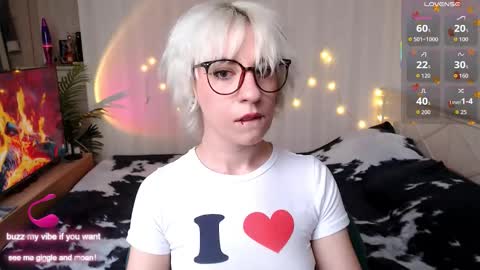 Moonlight online show from November 24, 2025, 9:53 am