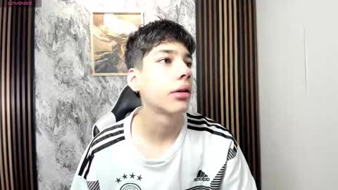 Deku online show from September 14, 2025, 1:32 pm