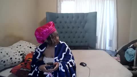 Snapshot of obsessedmimi chatting on May 24, 2026, 5:12 am obsessedmimi online show from May 24, 2026, 5:12 am