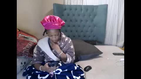 Snapshot of obsessedmimi chatting on May 24, 2026, 8:36 pm obsessedmimi online show from May 24, 2026, 8:36 pm