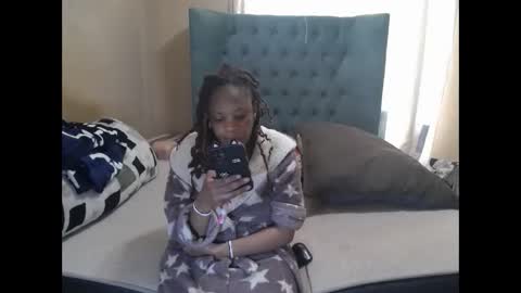 Snapshot of obsessedmimi chatting on May 27, 2026, 9:39 am obsessedmimi online show from May 27, 2026, 9:39 am