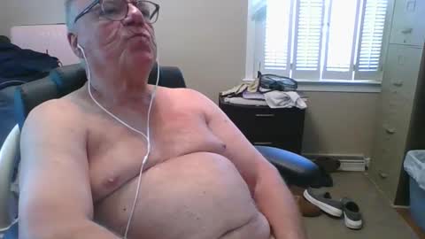 Snapshot of obx4sunanfun60 chatting on April 14, 2026, 3:07 pm obx4sunanfun60 online show from April 14, 2026, 3:07 pm