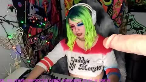 occvlt qveen online show from October 14, 2025, 11:05 pm