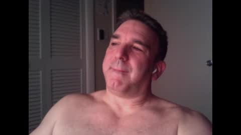 Snapshot of oceanmanx chatting on December 20, 2025, 3:24 am Ocean online show from December 20, 2025, 3:24 am