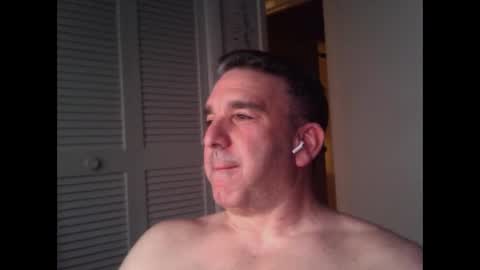 Snapshot of oceanmanx chatting on February 11, 2026, 12:04 am Ocean online show from February 11, 2026, 12:04 am
